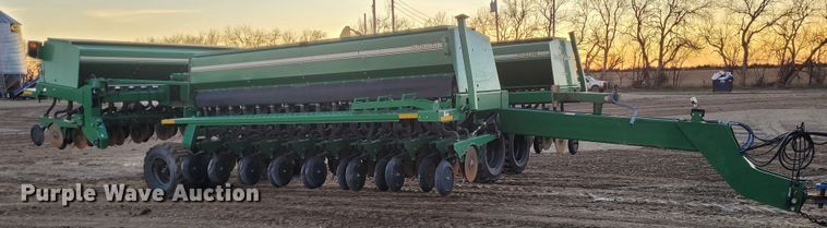 image for item EB9813 Great Plains 3S-4000HD  grain drill