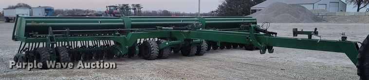image for item EB9813 Great Plains 3S-4000HD  grain drill
