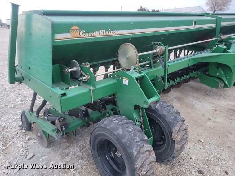 image for item EB9813 Great Plains 3S-4000HD  grain drill