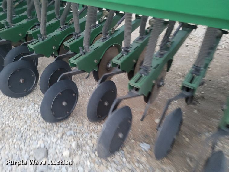 image for item EB9813 Great Plains 3S-4000HD  grain drill