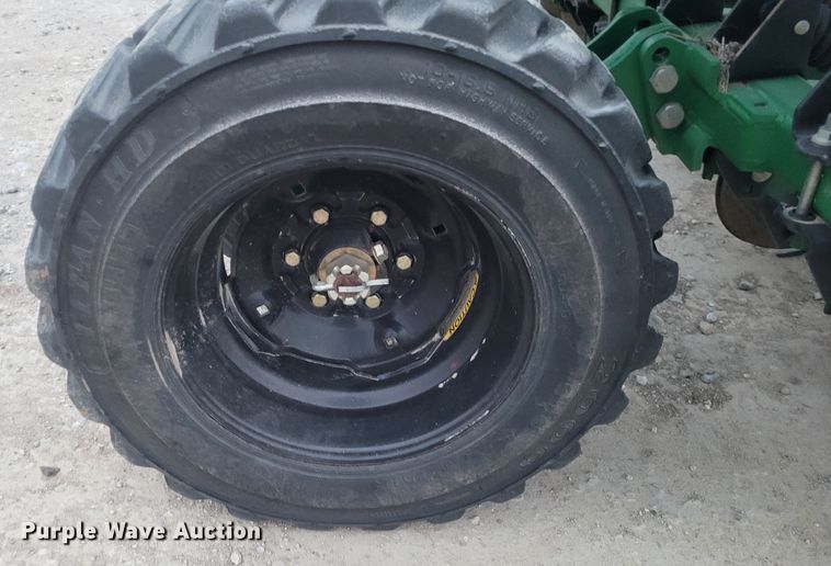 image for item EB9813 Great Plains 3S-4000HD  grain drill