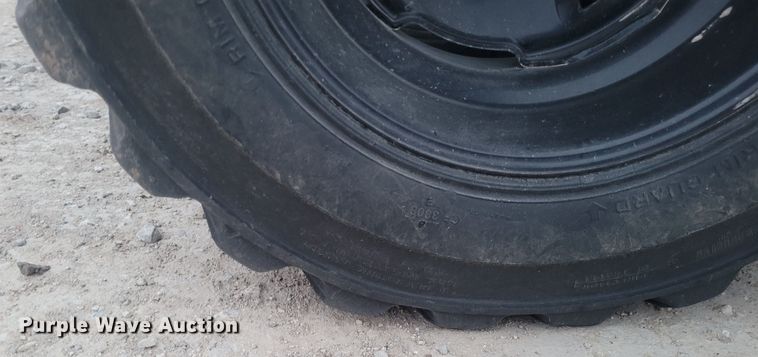 image for item EB9813 Great Plains 3S-4000HD  grain drill