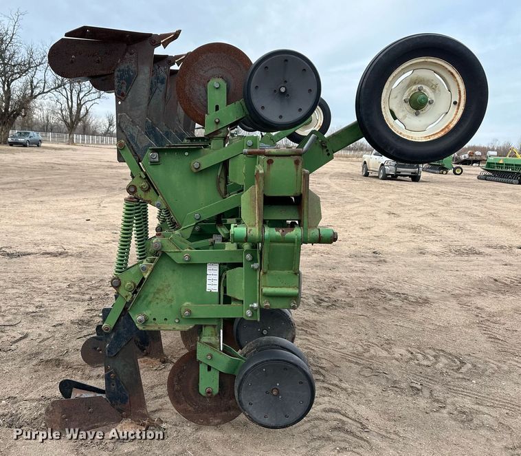 image for item EK9818 Etherell 2700  row crop cultivator