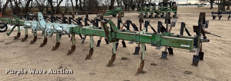 image for item EK9821 Row crop cultivator