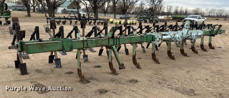 image for item EK9821 Row crop cultivator