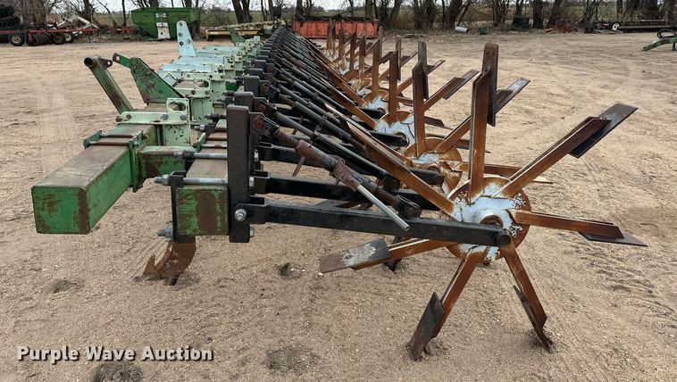 image for item EK9821 Row crop cultivator