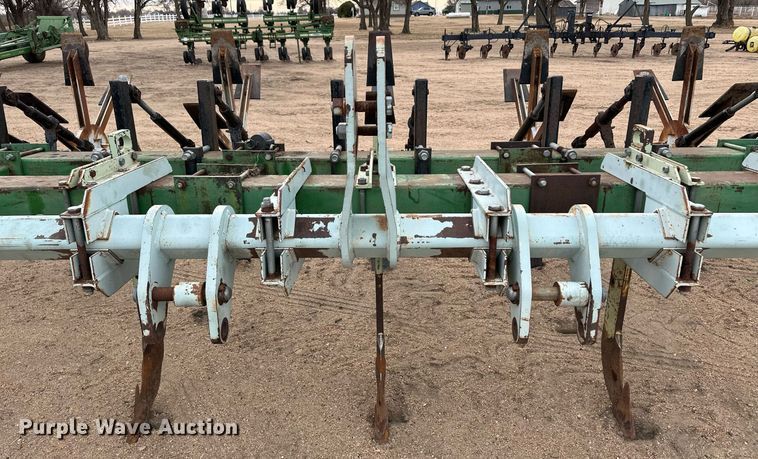 image for item EK9821 Row crop cultivator