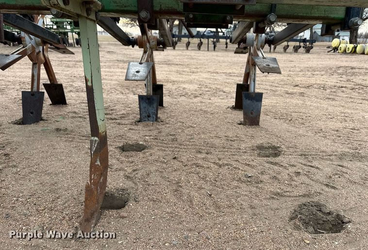 image for item EK9821 Row crop cultivator