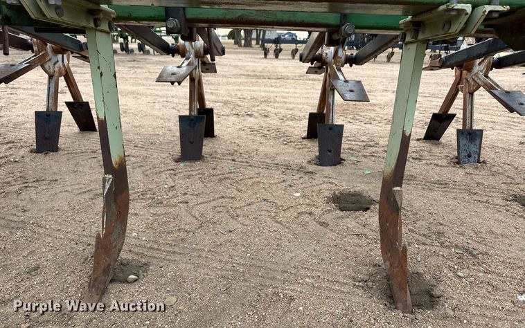 image for item EK9821 Row crop cultivator