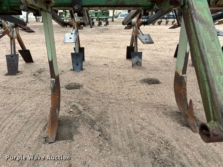 image for item EK9821 Row crop cultivator