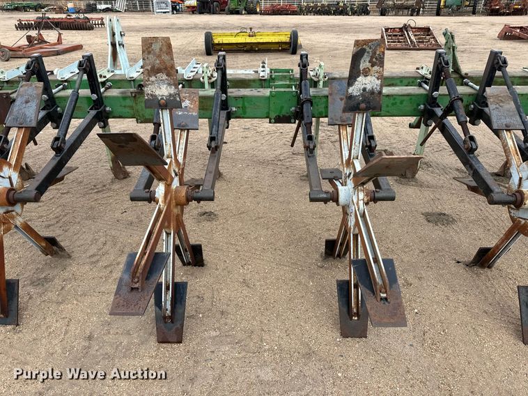 image for item EK9821 Row crop cultivator
