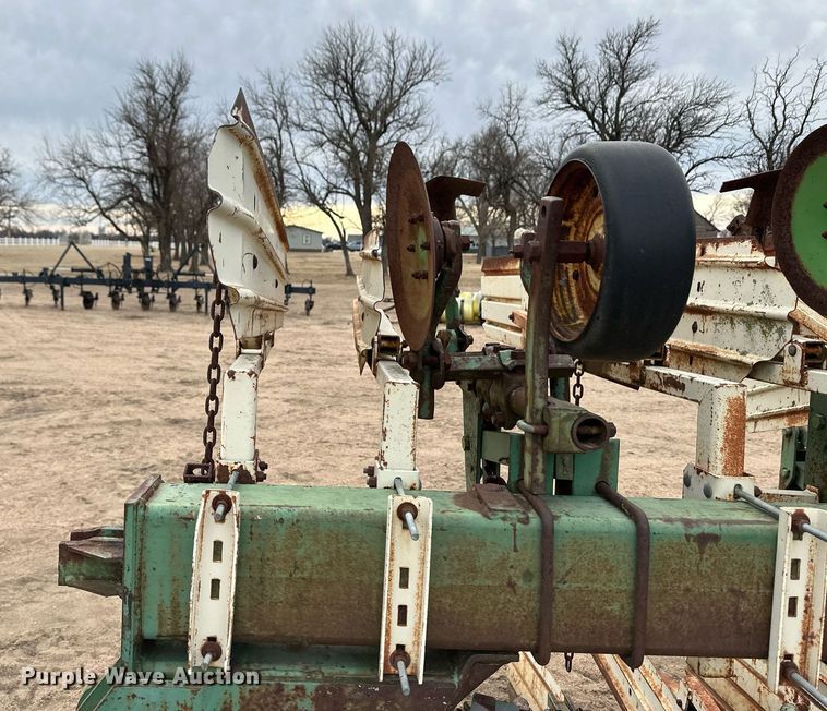 image for item EK9822 John Deere  row crop cultivator