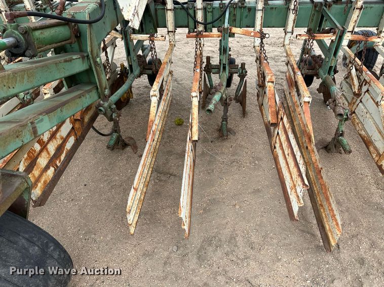 image for item EK9822 John Deere  row crop cultivator