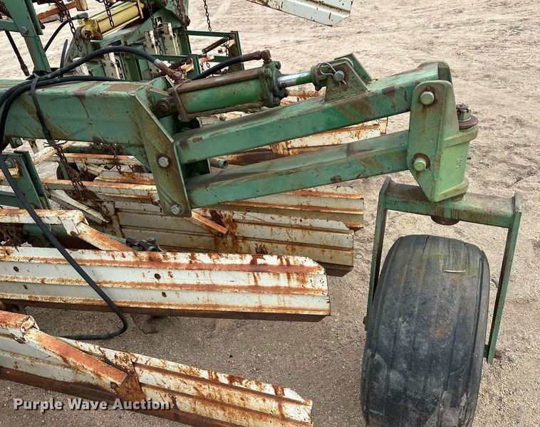 image for item EK9822 John Deere  row crop cultivator