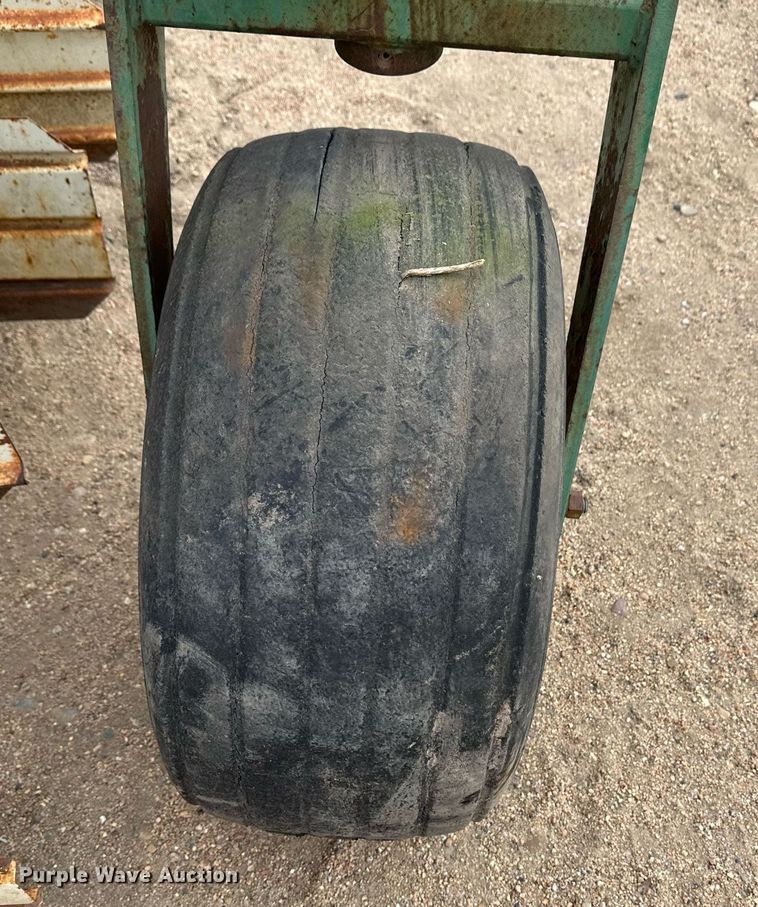 image for item EK9822 John Deere  row crop cultivator