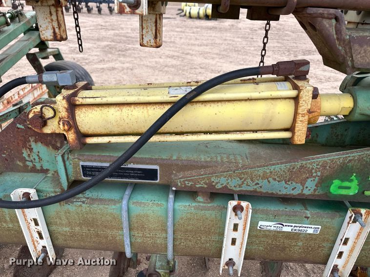 image for item EK9822 John Deere  row crop cultivator