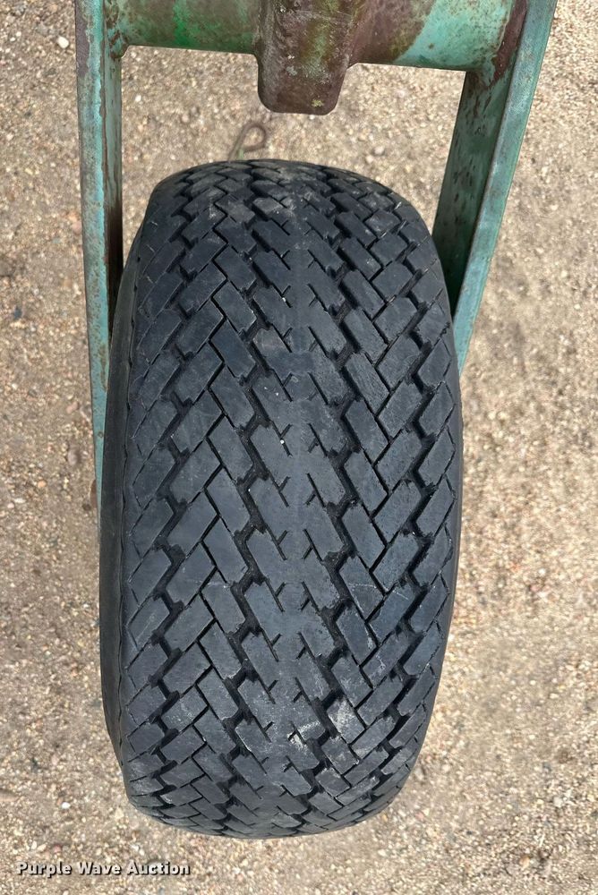 image for item EK9822 John Deere  row crop cultivator