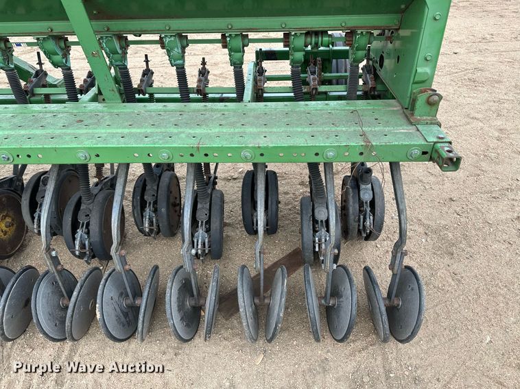 image for item EK9823 John Deere 515  grain drill
