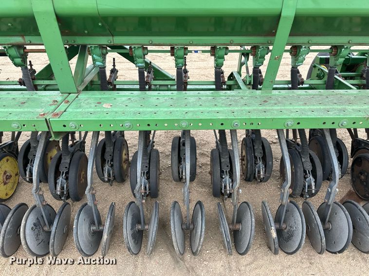 image for item EK9823 John Deere 515  grain drill