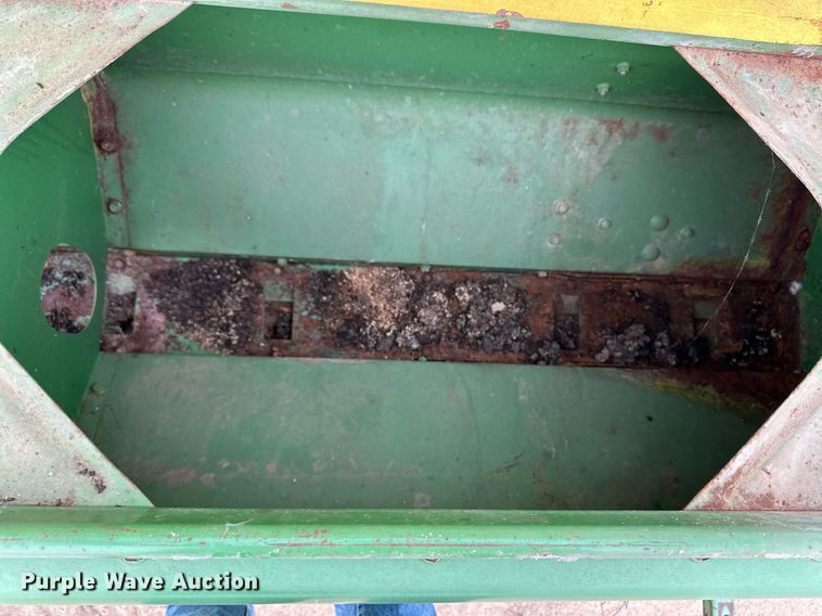 image for item EK9823 John Deere 515  grain drill