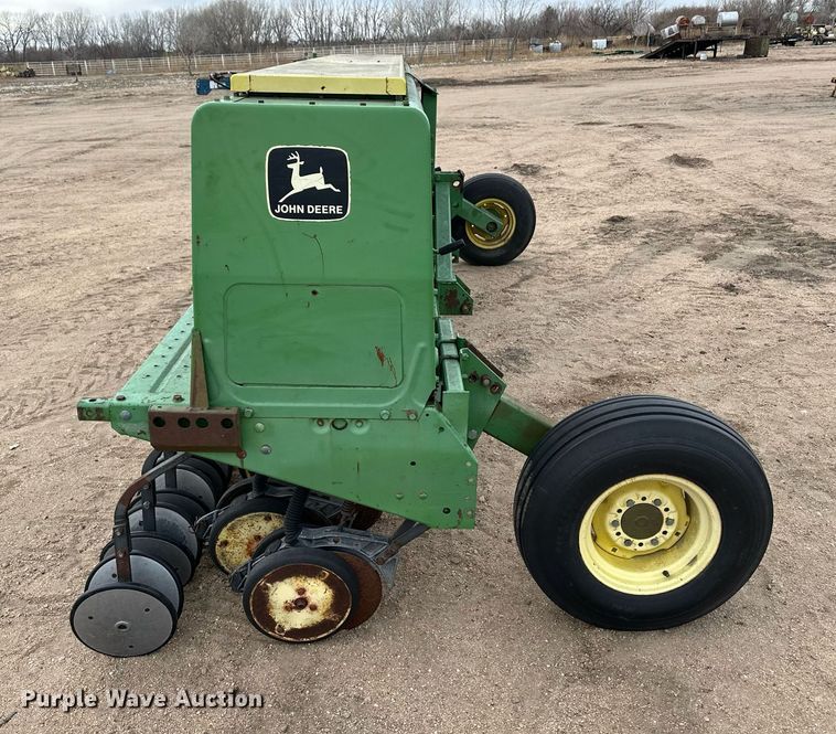 image for item EK9824 John Deere 515  grain drill