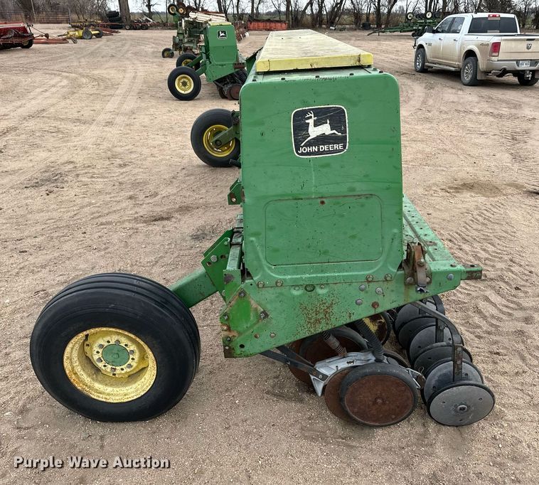 image for item EK9824 John Deere 515  grain drill