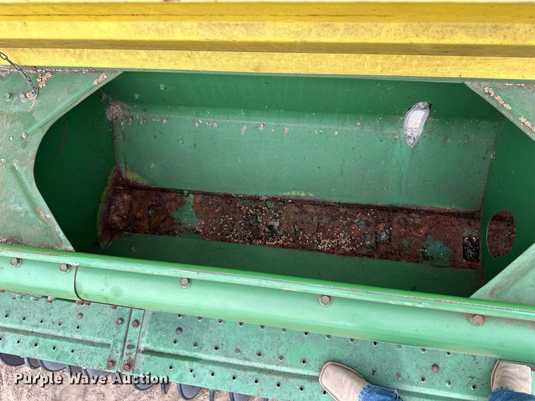 image for item EK9824 John Deere 515  grain drill