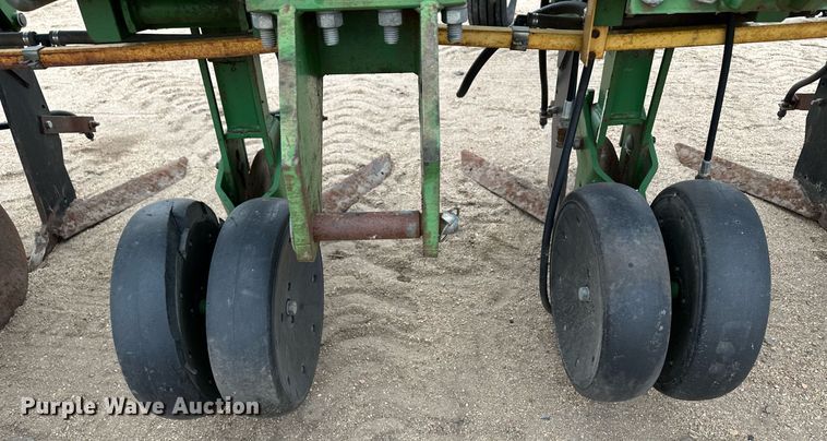 image for item EK9827 Etherell 2700  row crop cultivator