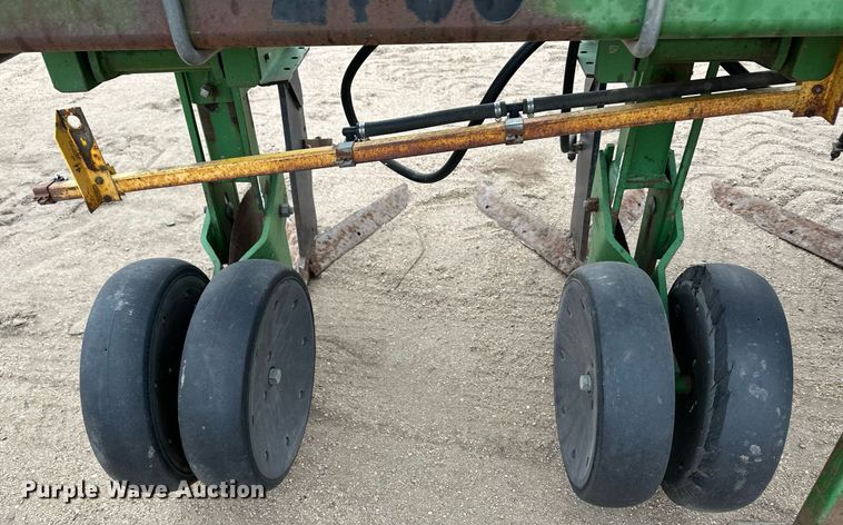 image for item EK9827 Etherell 2700  row crop cultivator