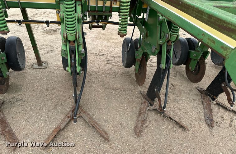 image for item EK9827 Etherell 2700  row crop cultivator