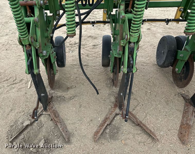 image for item EK9827 Etherell 2700  row crop cultivator