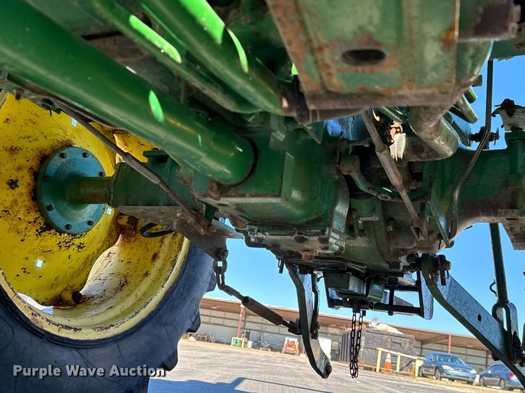 image for item GG9957 1997 John Deere 1070  MFWD tractor