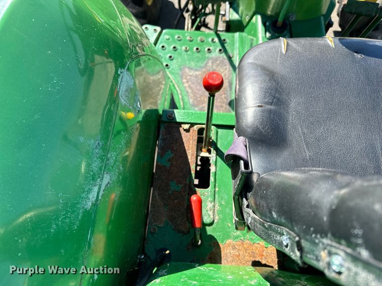 image for item GG9957 1997 John Deere 1070  MFWD tractor