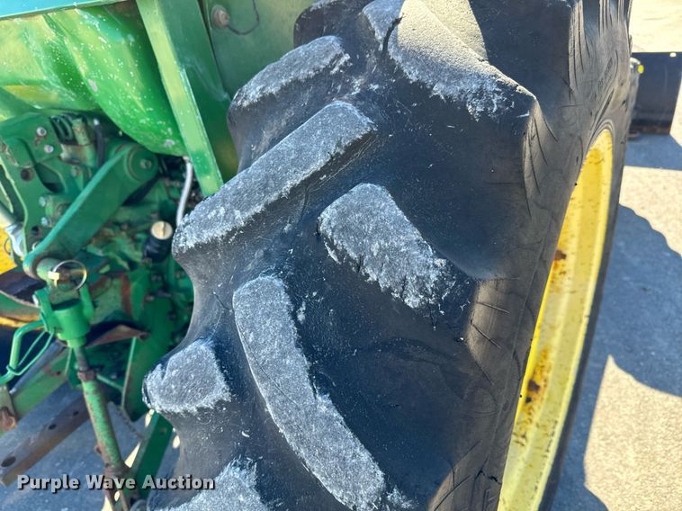 image for item GG9957 1997 John Deere 1070  MFWD tractor