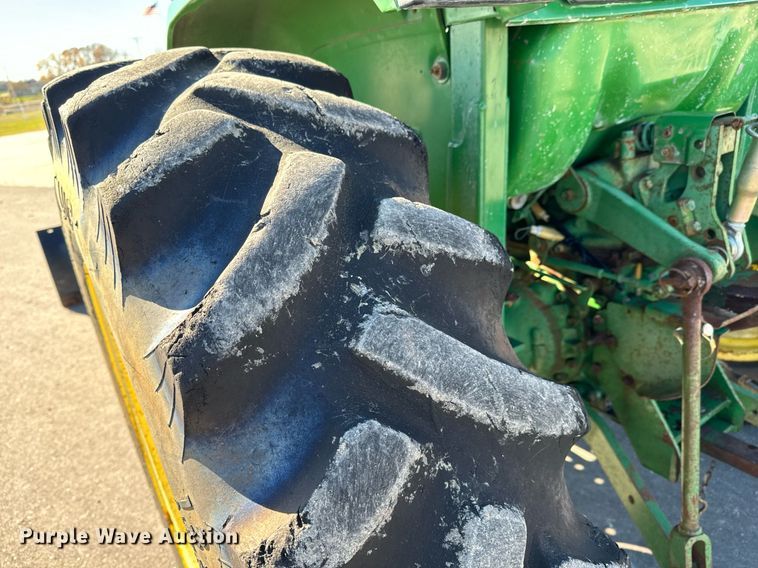 image for item GG9957 1997 John Deere 1070  MFWD tractor