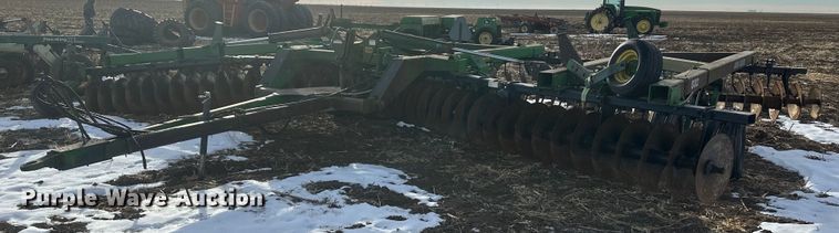 image for item IU9203 John Deere 630  tandem disk