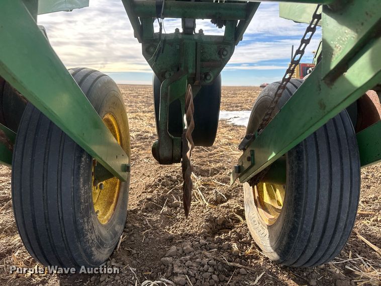 image for item IU9207 John Deere 7000  no-till planter