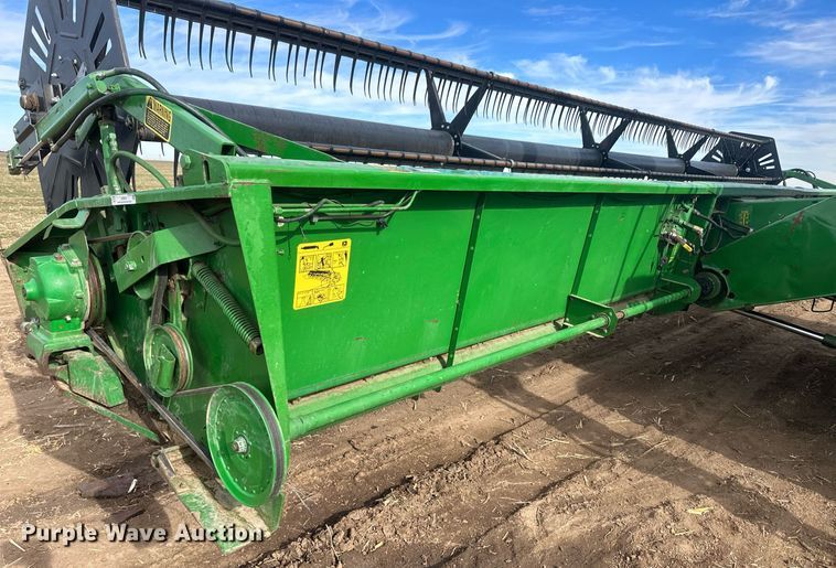 image for item IU9208 1991 John Deere 9600  combine