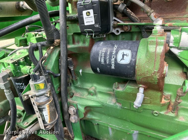 image for item IU9208 1991 John Deere 9600  combine