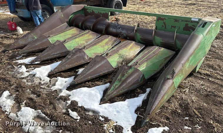 image for item IU9210 John Deere 653A  all-crop head