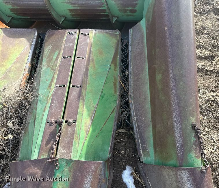 image for item IU9210 John Deere 653A  all-crop head