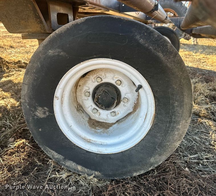 image for item IU9221 2013 Phiber AC4106  bale accumulator