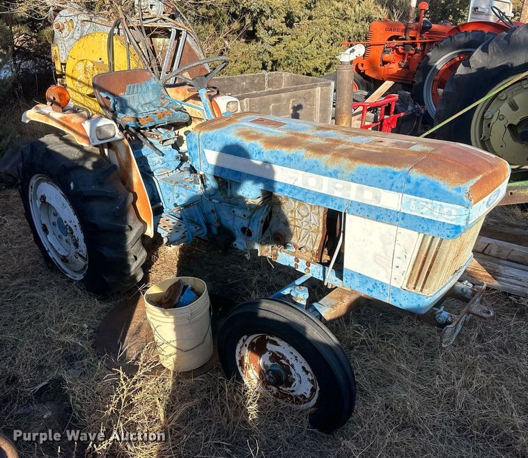 image for item IU9222 1985 Ford 1710  tractor