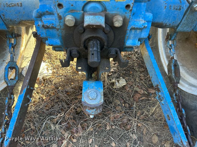 image for item IU9222 1985 Ford 1710  tractor