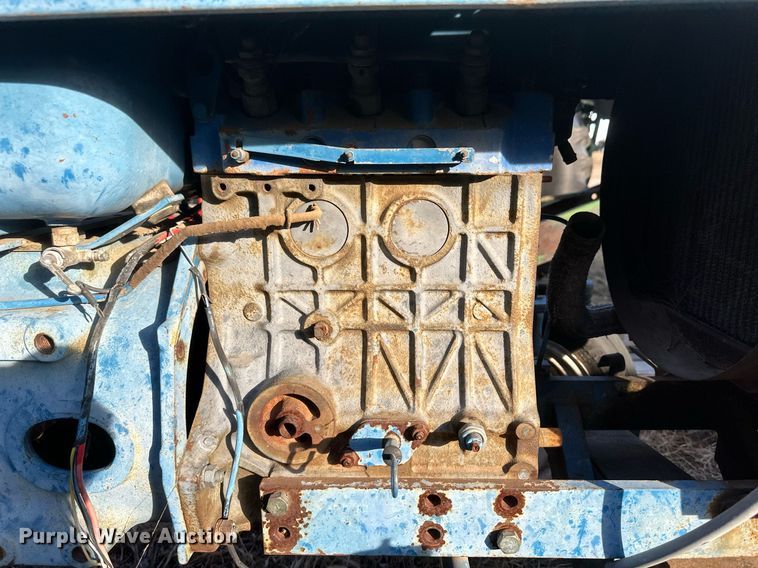 image for item IU9222 1985 Ford 1710  tractor