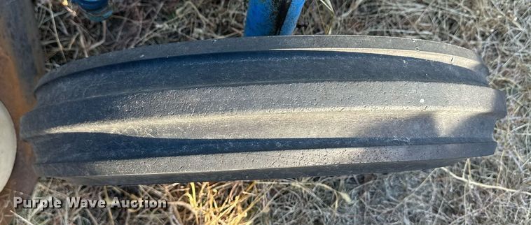 image for item IU9222 1985 Ford 1710  tractor