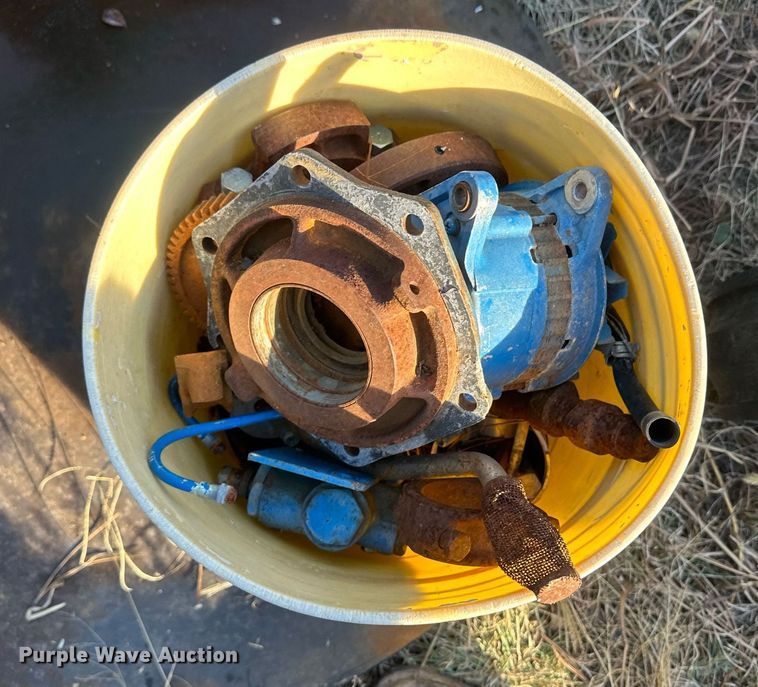 image for item IU9222 1985 Ford 1710  tractor