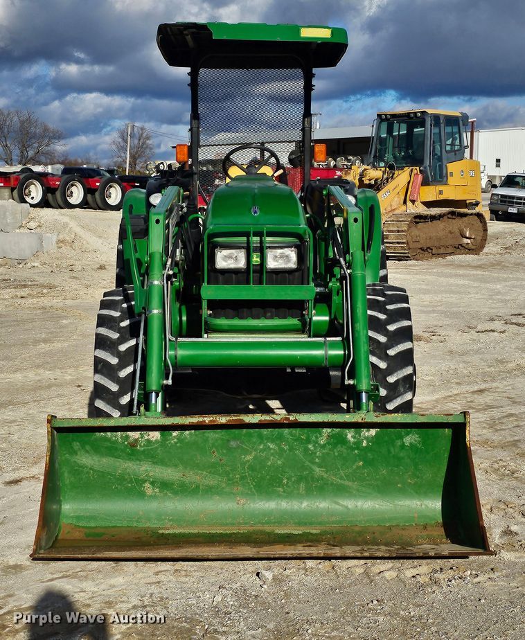 image for item KG9525 2006 John Deere 5425  MFWD tractor