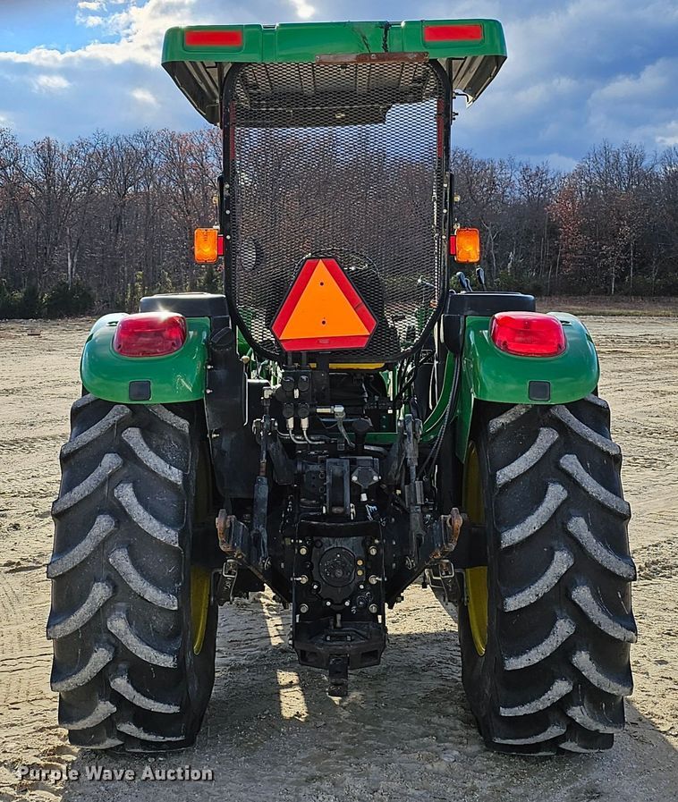 image for item KG9525 2006 John Deere 5425  MFWD tractor
