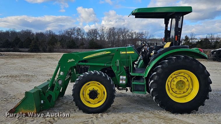 image for item KG9525 2006 John Deere 5425  MFWD tractor